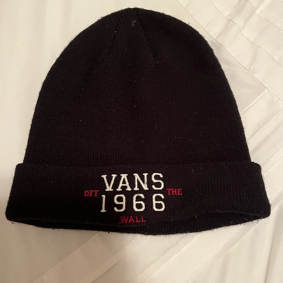 Men's Vans® Vintage Logo Beanie - Picture 3 of 5